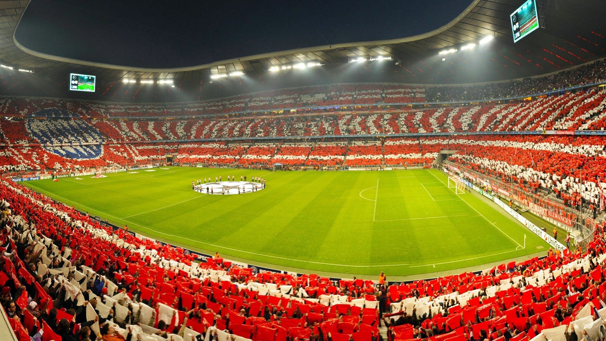 曼城在多线作战中的人员轮换堪称教科书级别,曼城阵型和进攻方式