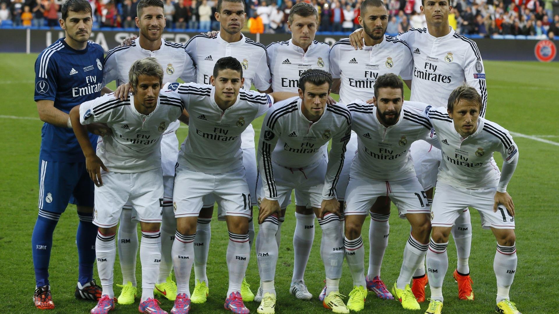 曼联后防问题成为冬窗关注重点，曼联后防一条街